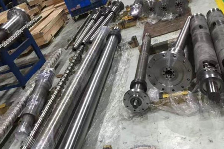 注塑機螺桿的工作原理、維護與常見問題